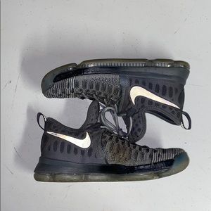 KD9 “Battle Grey” (Best Offer)